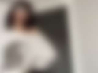 Live cam show with Thea - Toes on liverealitysex.com