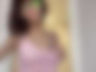 Live cam show with Thea - Shaved on Camsoda