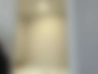 Live cam show with Thea - Belly on CamClone