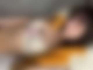Live cam show with Thea - Mouth on TeamSkeetLive