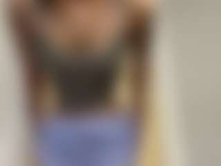 Live cam show with Thea - Gamer Brown Hair on boobsie.com