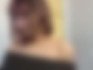 Live-Cam-Show mit Thea - Belly auf Camsoda
