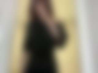Live cam show with Thea - Gamer Brown Hair on eurowanks.com