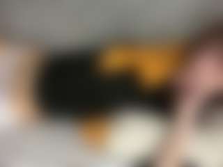 Live-Cam-Show mit Thea - Gamer Brown Hair auf Camsoda