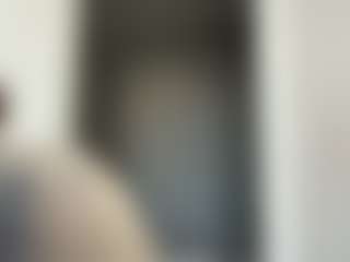 Live cam show with Thea - Gamer Brown Hair on madthumbs