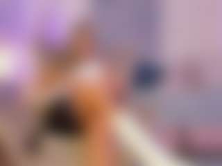 BlondeHotMilf Liana's Live Sex Cam Show