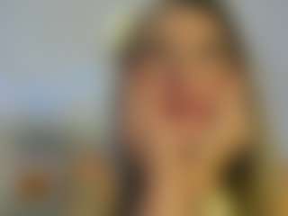 Live cam show with BlondeHotMilf Liiana - Green Eyes on Camming Site