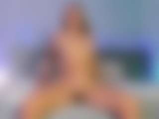 BlondeHotMilf Liiana's Live Sex Cam Show