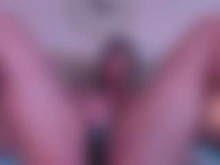 Live cam show with Megan Charles - BBW on AdultVida.com