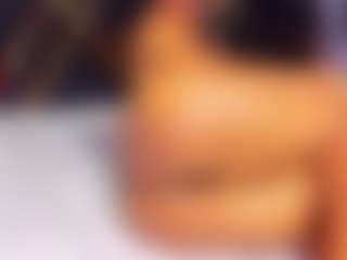 sara-tompsonn's Live Sex Cam Show