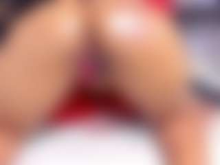 sara-tompsonn's Live Sex Cam Show