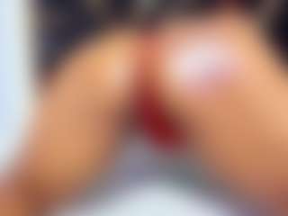 sara-tompsonn's Live Sex Cam Show