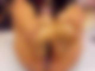 sara-tompsonn's Live Sex Cam Show