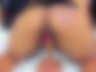sara-tompsonn's Live Sex Cam Show