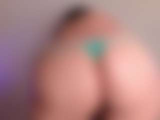 Live cam show with Franshesskaa - Mature on liverealitysex.com