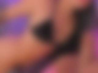 Live cam show with foxy200 - Oil on CamClone