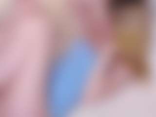 Live cam show with MaeBrowning - Bedroom on Sex Cam Show