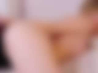 MaeBrowning's Live Sex Cam Show