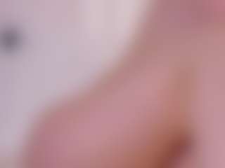 MaeBrowning's Live Sex Cam Show