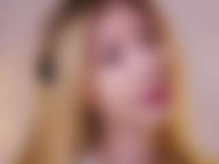 MaeBrowning's Live Sex Cam Show