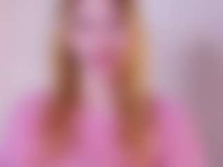 MaeBrowning's Live Sex Cam Show