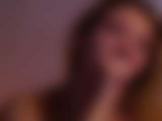 MaeBrowning's Live Sex Cam Show