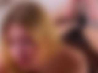 MaeBrowning's Live Sex Cam Show