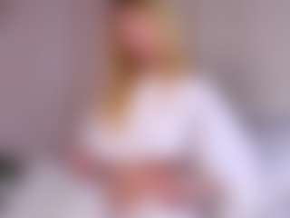 MaeBrowning's Live Sex Cam Show