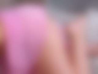 MaeBrowning's Live Sex Cam Show