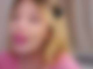 MaeBrowning's Live Sex Cam Show