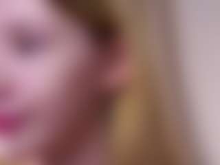 MaeBrowning's Live Sex Cam Show