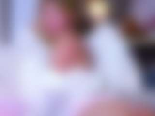 MaeBrowning's Live Sex Cam Show