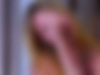 MaeBrowning's Live Sex Cam Show
