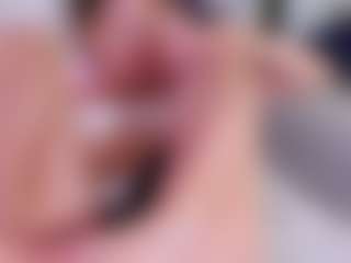 MaeBrowning's Live Sex Cam Show