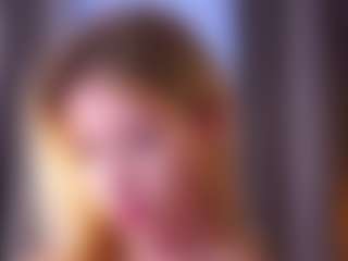 Live cam show with MaeBrowning - Thin on Dare Cams