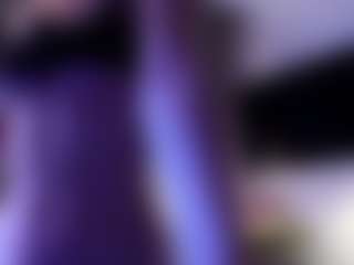 MaeBrowning's Live Sex Cam Show