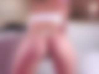 MaeBrowning's Live Sex Cam Show