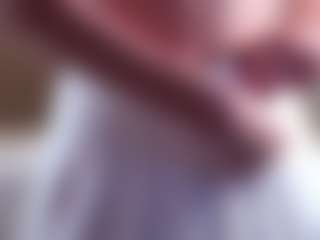 MaeBrowning's Live Sex Cam Show