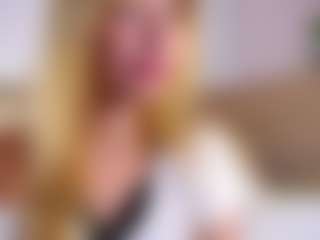 MaeBrowning's Live Sex Cam Show