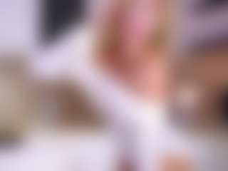 MaeBrowning's Live Sex Cam Show