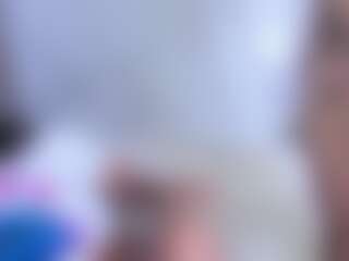 Live cam show with mishell-lovexx - Cumslut on Dolls Live