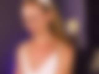 Live cam show with VictoriaLight - Tiny Tits on CamClone