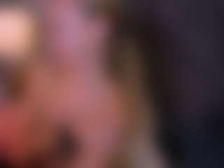Live cam show with VictoriaLight - Petite MILF on madthumbs