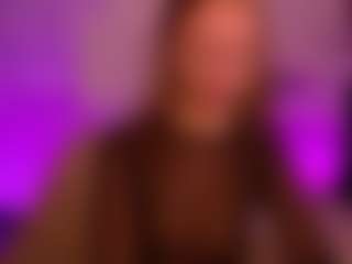 Live cam show with VictoriaLight - Longhair on Camsoda