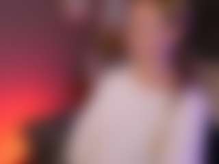Live cam show with VictoriaLight - Camel Toe on Dolls Live
