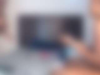 Live cam show with Crystalnita - Deepthroat on Camsoda