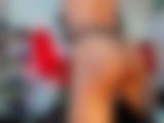 Live cam show with Gisele-Fox - Smoking on Camsoda