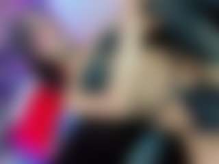Live cam show with Gisele-Fox - Flat Chested on SquirtSoMuch