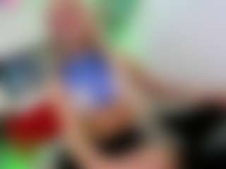 Live cam show with Gisele-Fox - Brown Eyes on Latina Girls