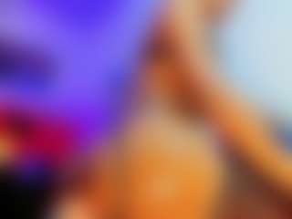 Live cam show with Gisele-Fox - Average on TeamSkeetLive